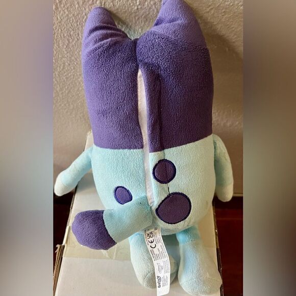 BLUEY TALKING PLUSH 13” - Picture 5 of 5